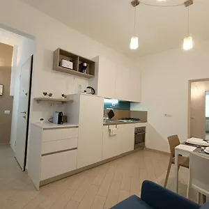 Firsthouse - Nel Centro Storico Con Parcheggio Gratuito Appartamento
