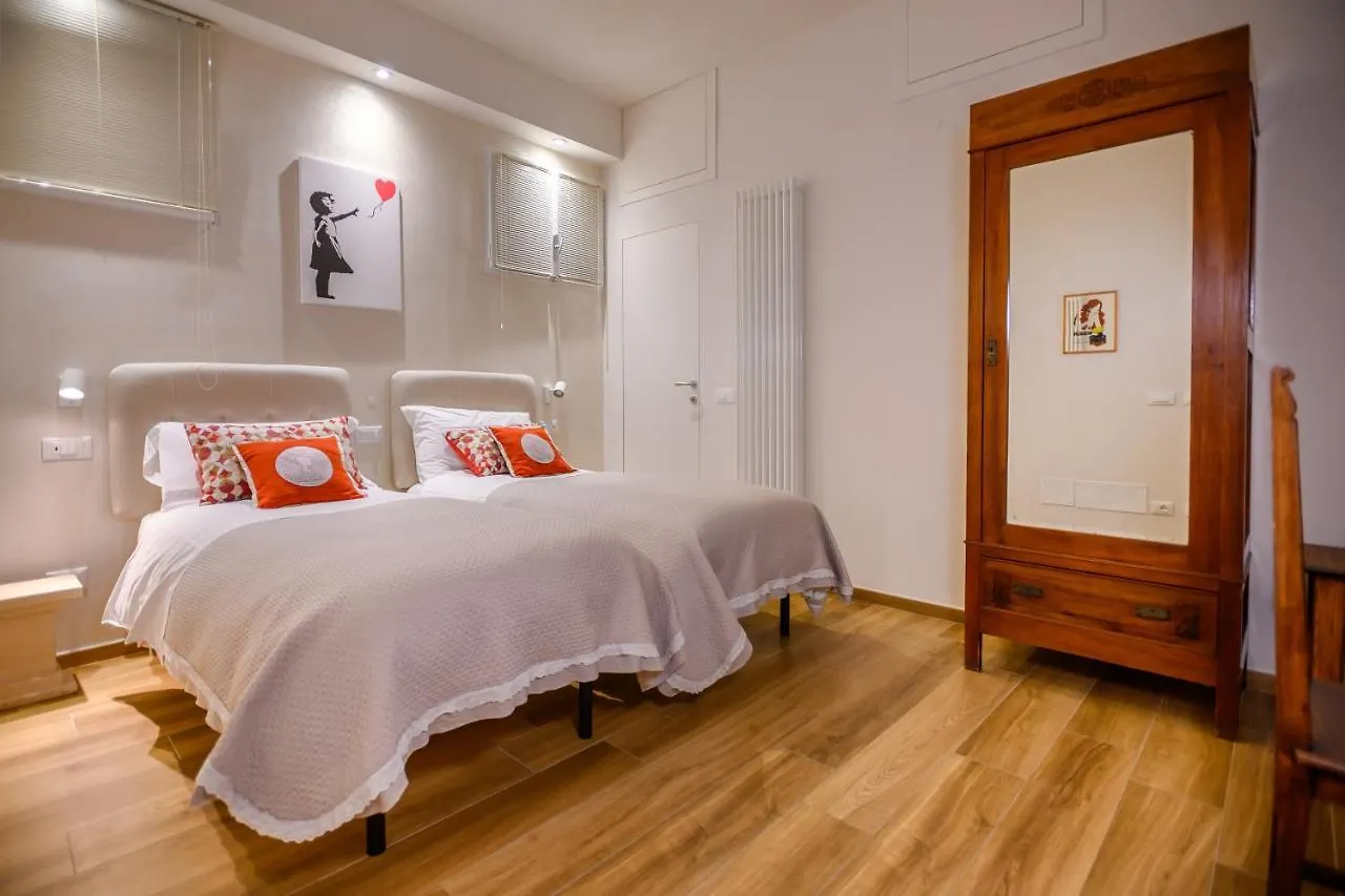 Lady Camollia Apartment Siena Italia